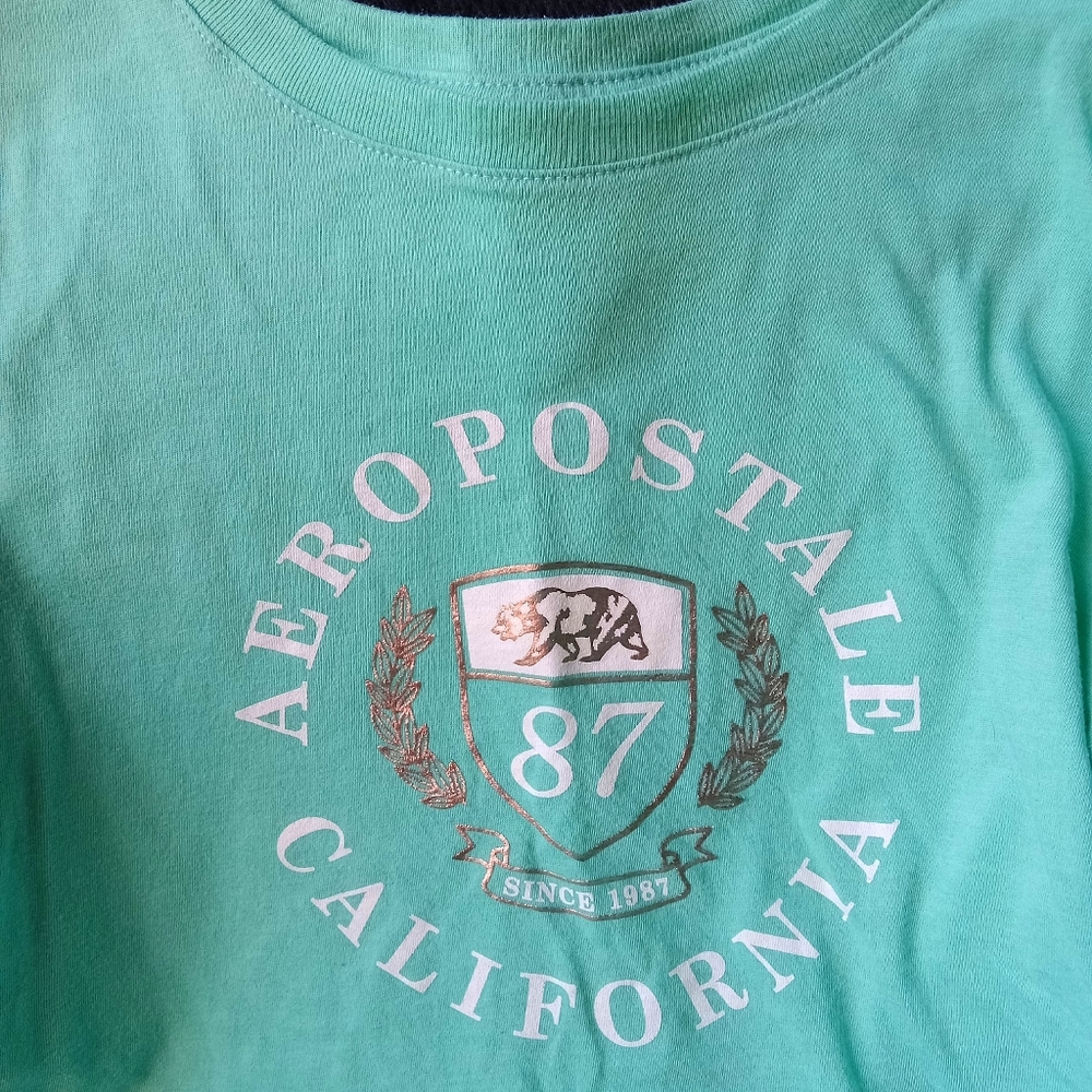 Aeropostale Green Juniors' Graphic Tee